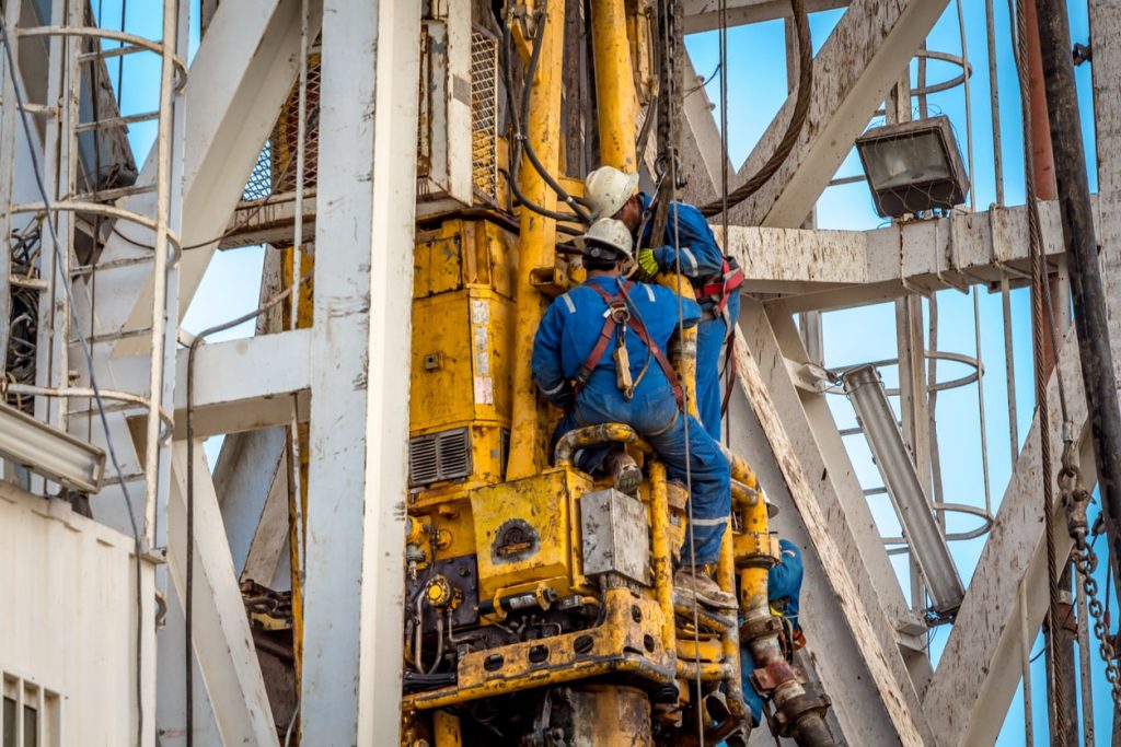 Refinery worker doing repairs, Colonial Chemical, Inc., US Chemical Manufacturers